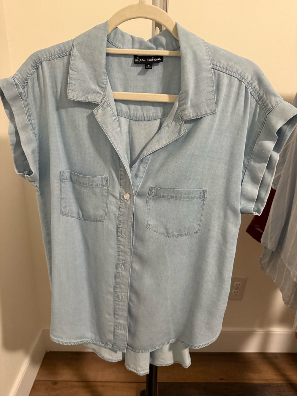 NWOT. Light Blue Short-Sleeve Button-Down Shirt with Chest Pockets